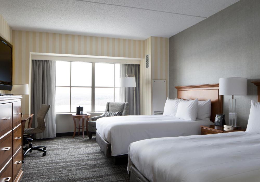 Guest Room with Two Double Beds interior